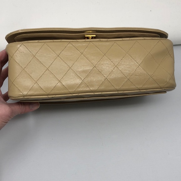 RARE Vintage CHANEL Full Flap Turnlock - INTERIOR - Picture 8 of 8